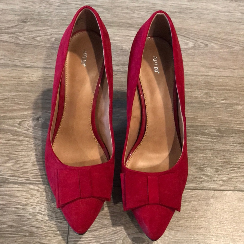 APT 9 Red Bow Heels